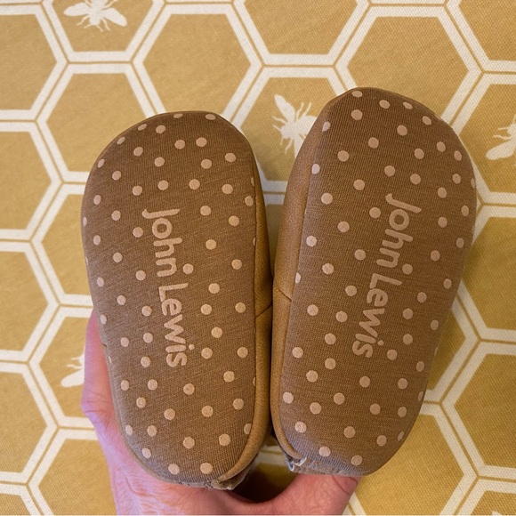 John Lewis baby boots with fuzzy lining and sticky grips on bottom, 3-6 months - Picture 3 of 5